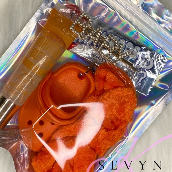 Crocs - Picture 6 of 6